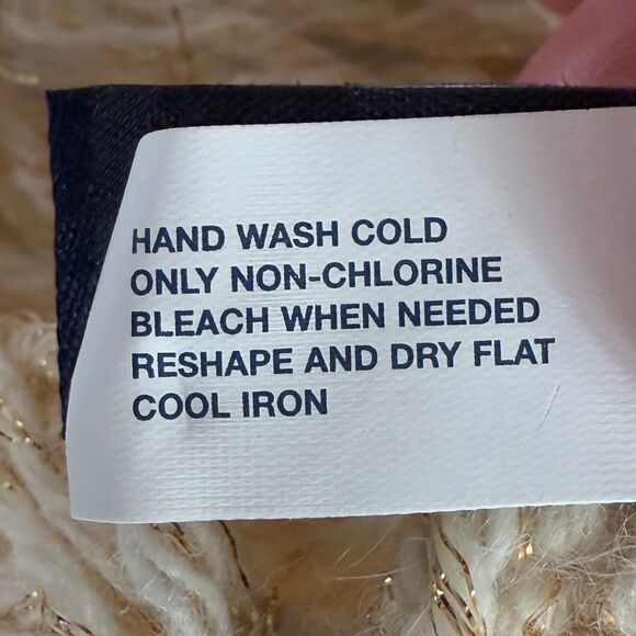 Gap Women's Cream Gold Metallic Sparkle Fringe Scarf Lambswool Blend 10 x 74 - Picture 6 of 12